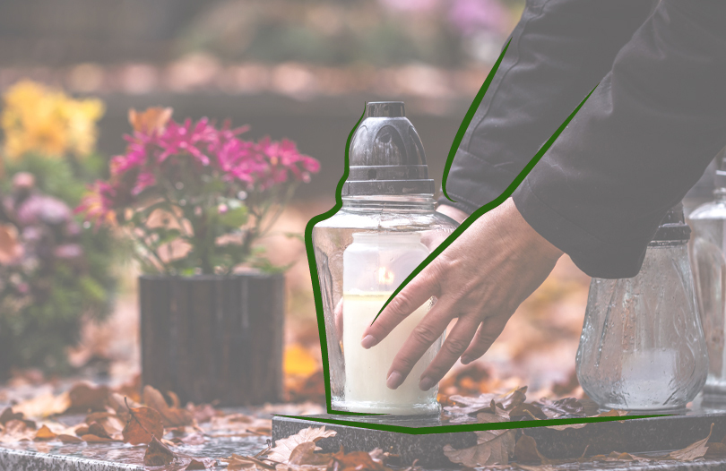 Свет и тень – подсветка кладбища