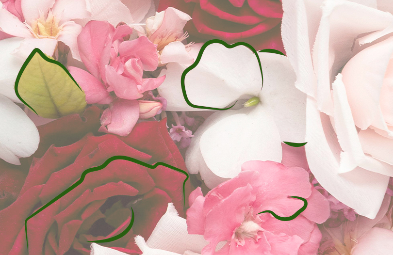 Погребальные традиции: где положить цветы и венки?