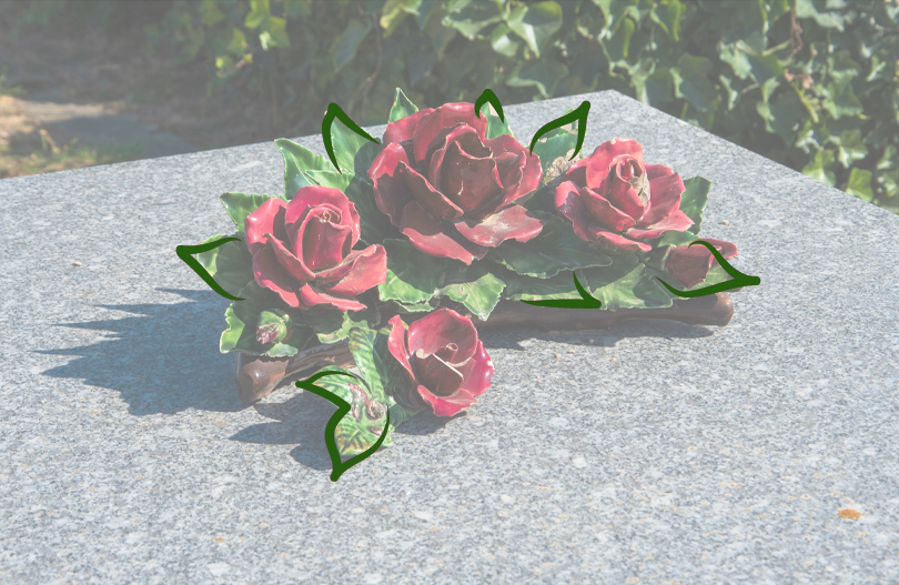 Что выбрать – надгробную плиту или цветник?