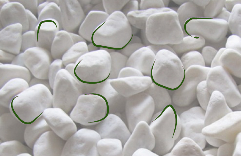 Оформление могильного участка: виды и свойства мраморной крошки