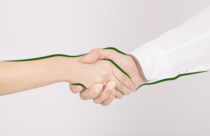 Здороваться ли во время похорон?